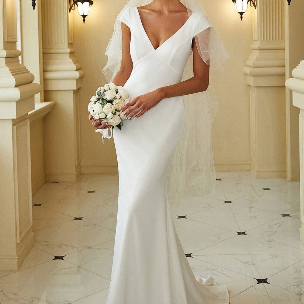 NWT Elegant Wedding Dress